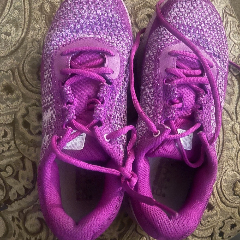 Under Armour Hovr  Sneakers